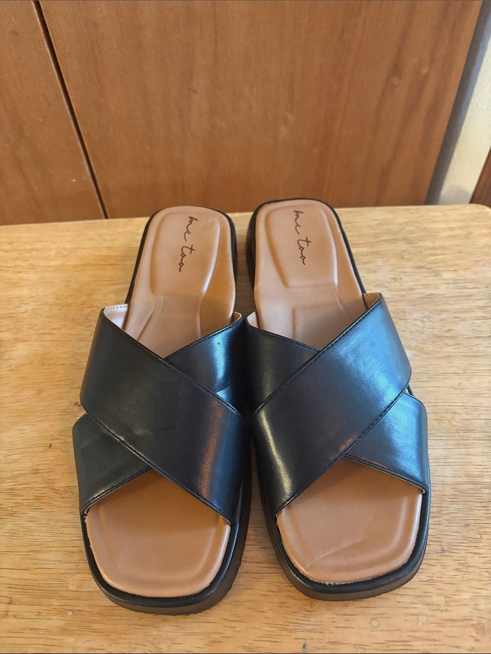 Me too Black Cross-Strap Slide Sandals -